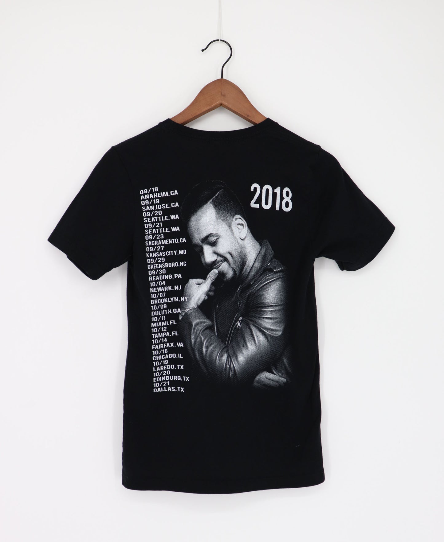 ROMEO SANTOS TOUR TEE (S)