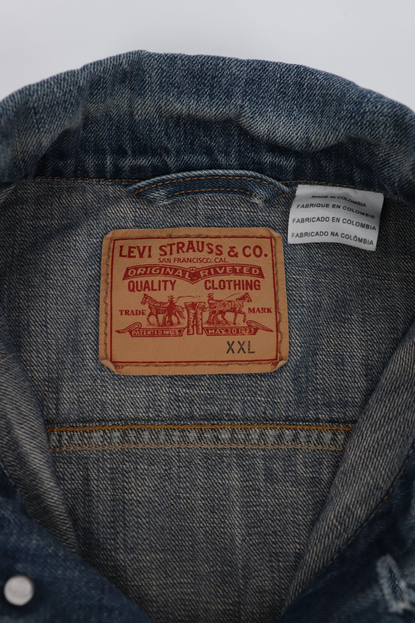 VINTAGE LEVI STRAUSS & CO DENIM JACKET (XXL)