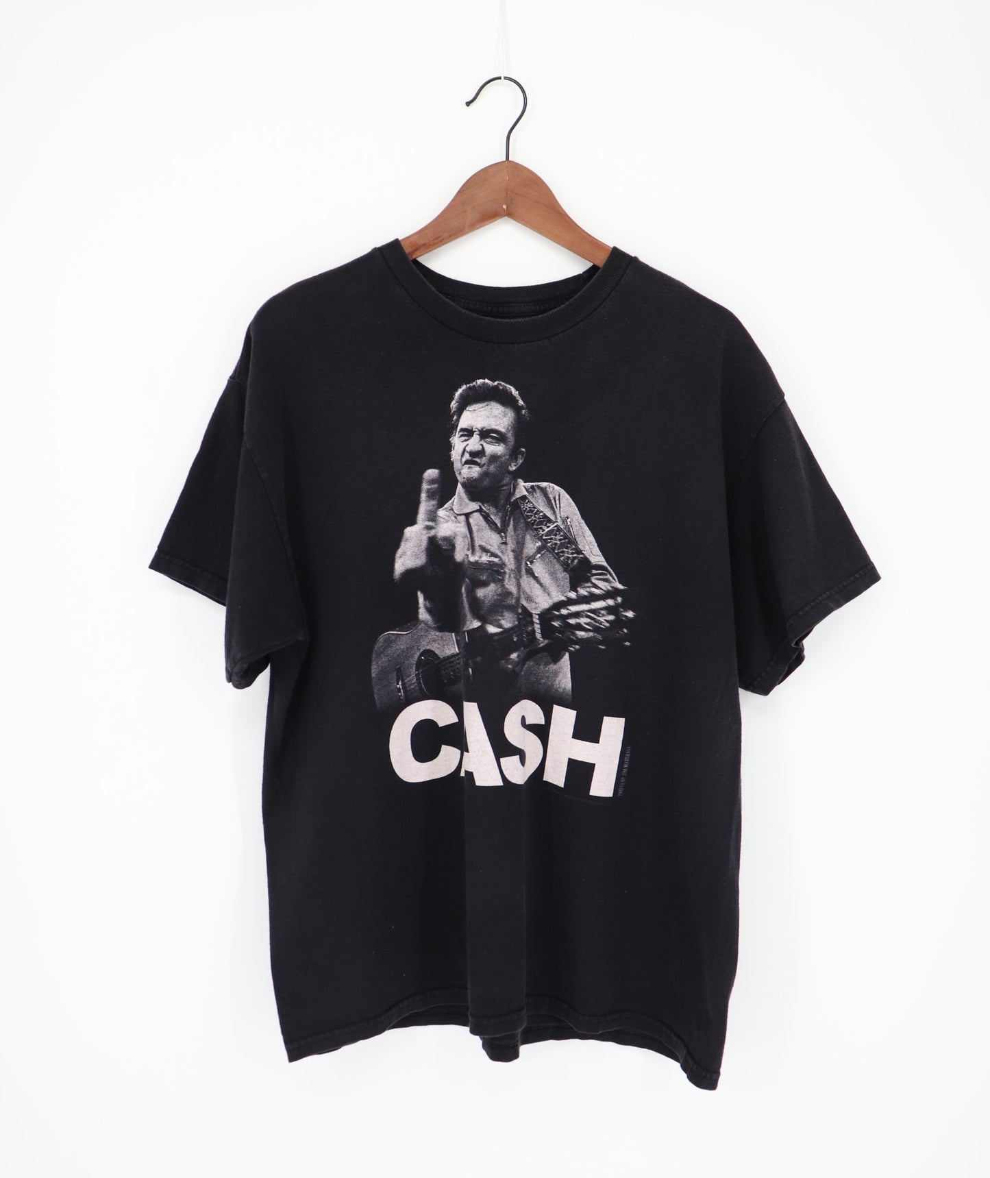 JOHNNY CASH MIDDLE FINGER