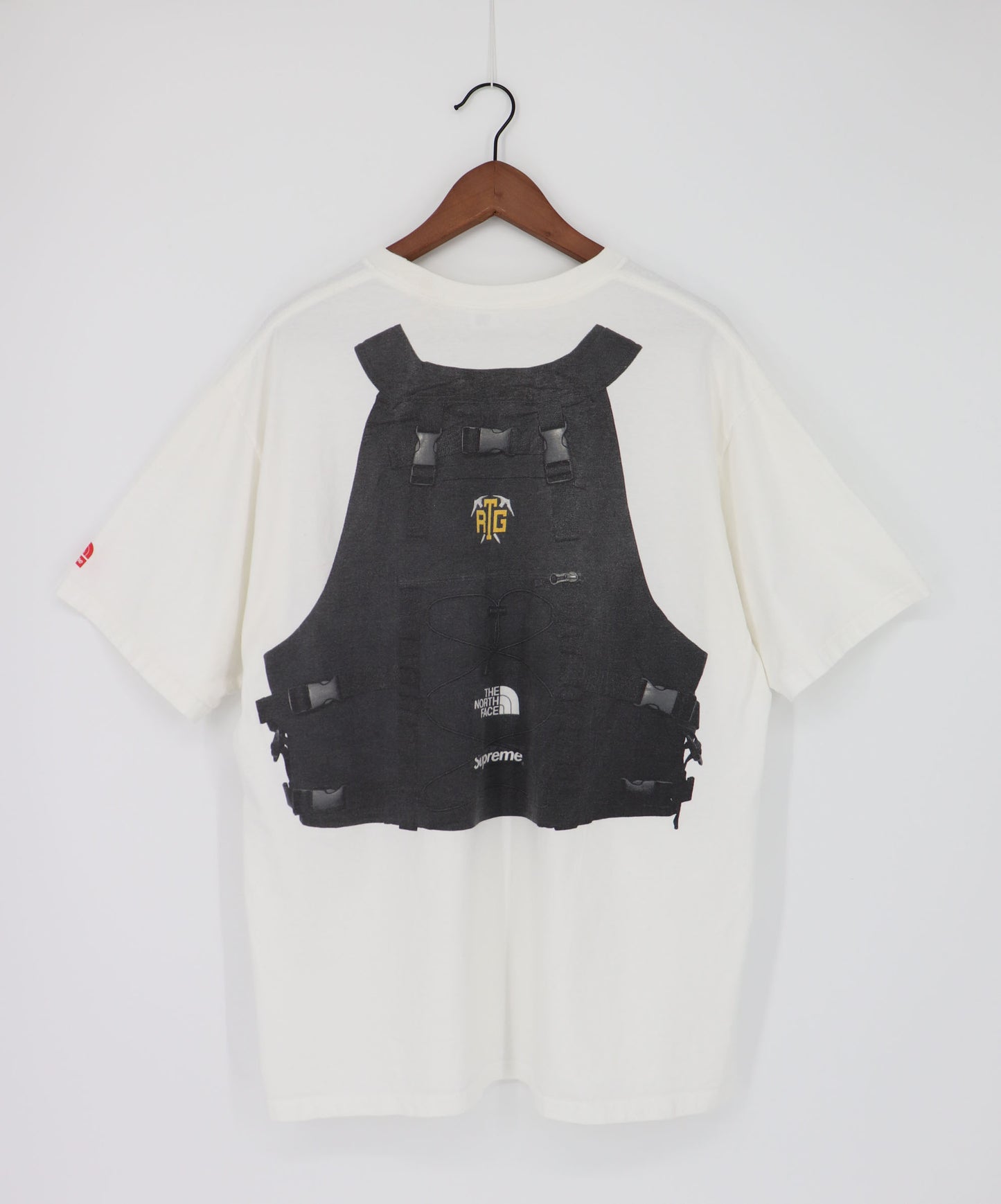 SUPREME X THE NORTH FACE RTG VEST TEE