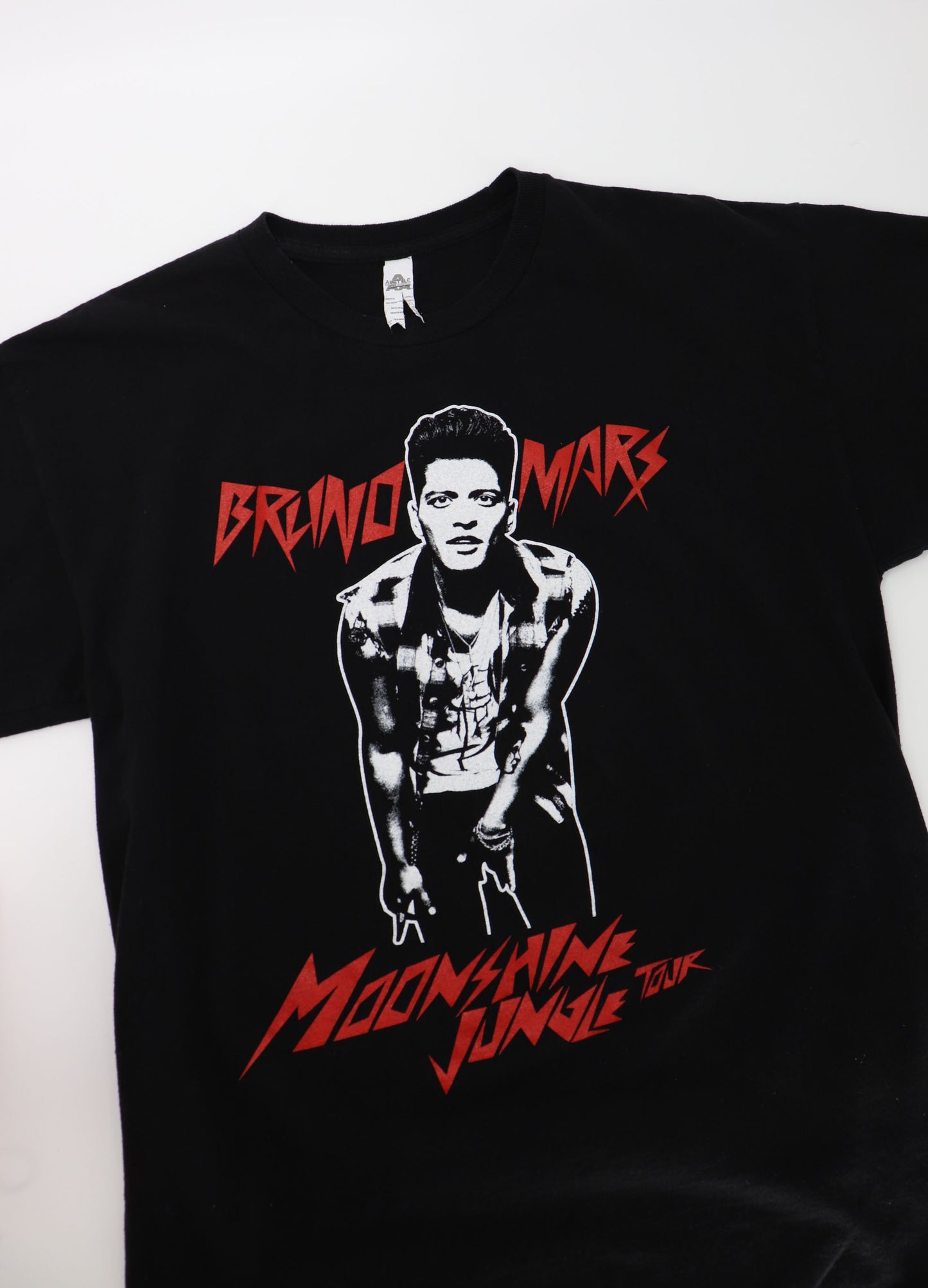 BRUNO MARS MOONSHINE JUNGLE TOUR 2014 TEE (L)