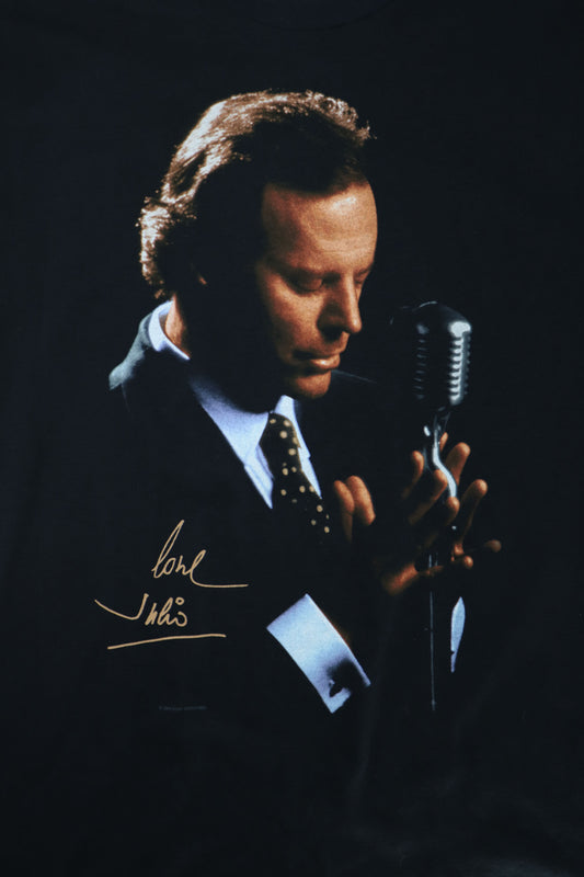 VINTAGE JULIO IGLESIAS TEE 1994 SINGLE STITCHED MADE IN USA (L)