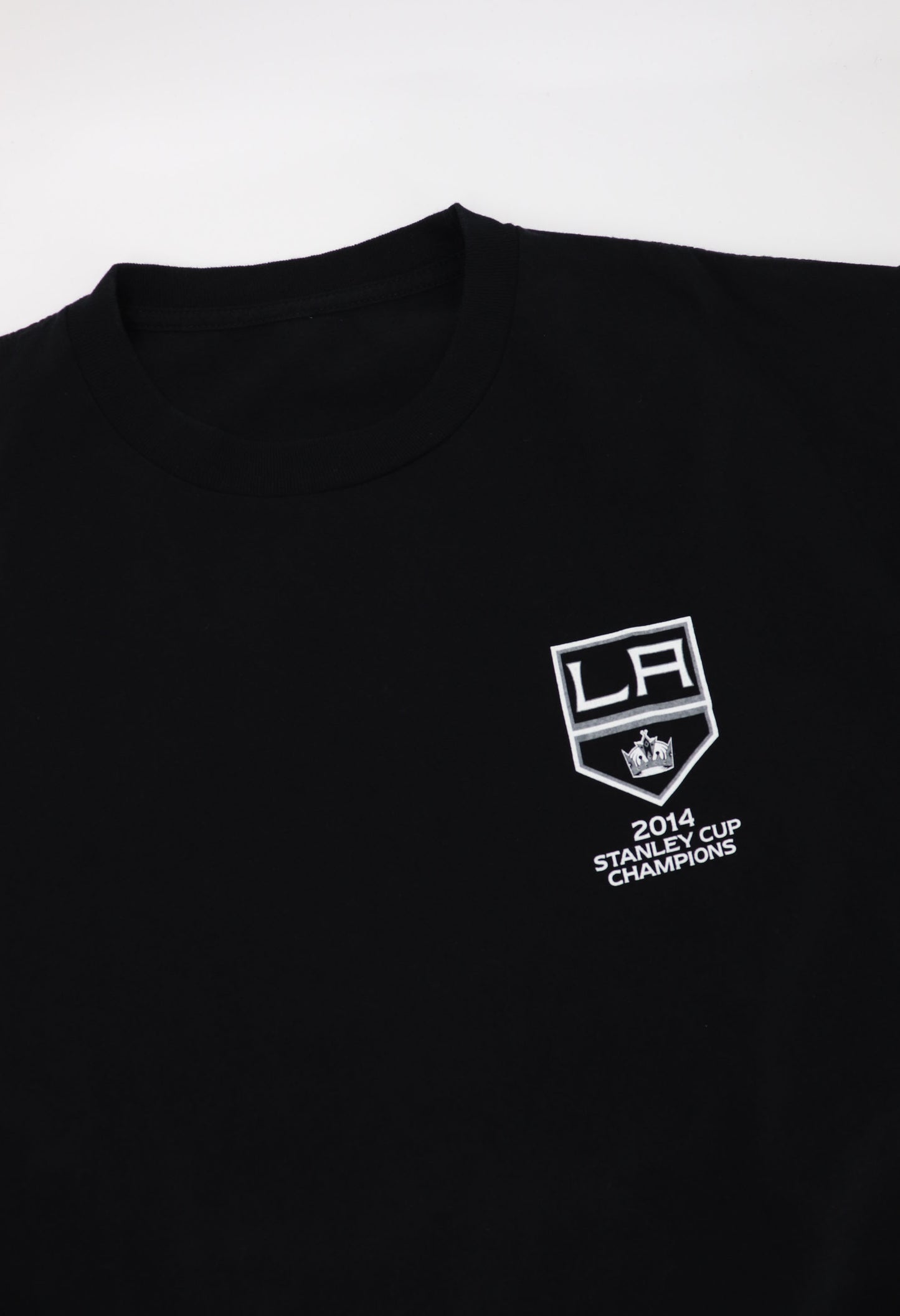 LA KINGS 2014 STANLEY WORLD CUP CHAMPIONS TEE (XL)