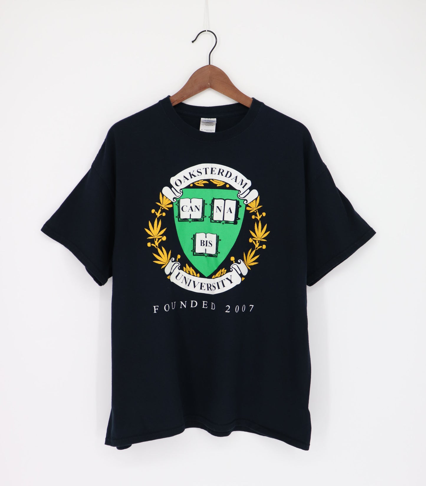 OAKSTERDAM CANNABIS UNIVERSITY TEE (XL)